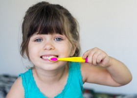 Jak dbać o zęby małego dziecka?