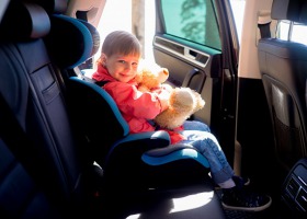 Jak wybrać fotelik samochodowy dla dziecka?
