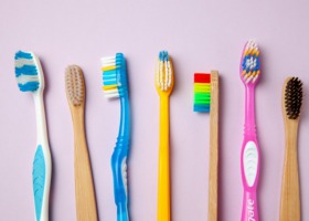 Wybieramy szczoteczkę do zębów - na co zwrócić uwagę?